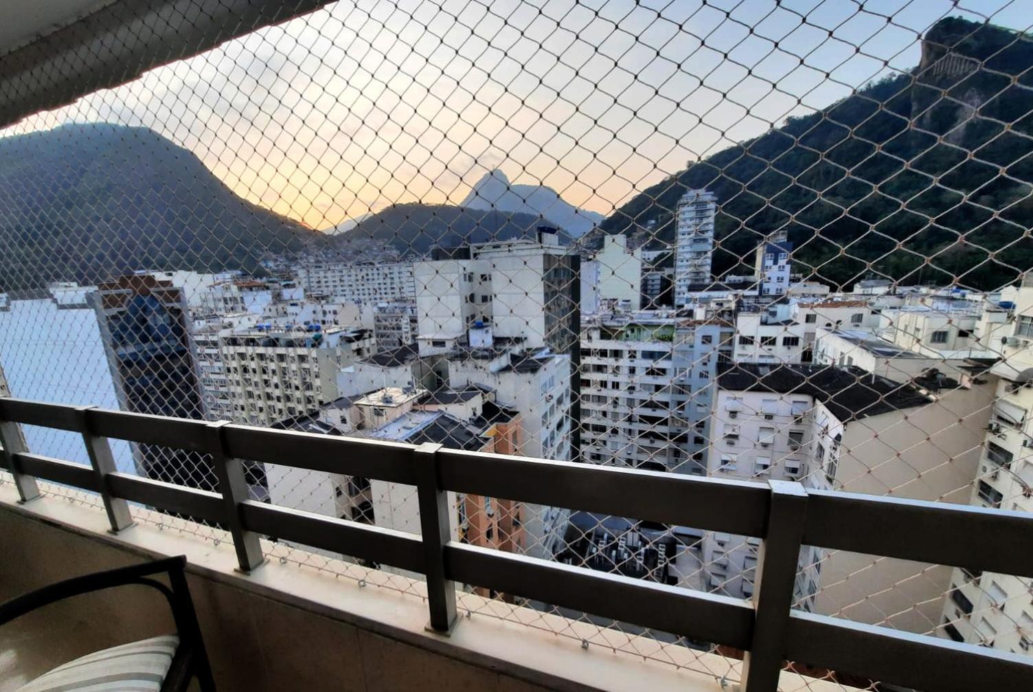 Apartamento Flat - Localizacao Em Copacabana Com Vista O Cristo E Estacionamento